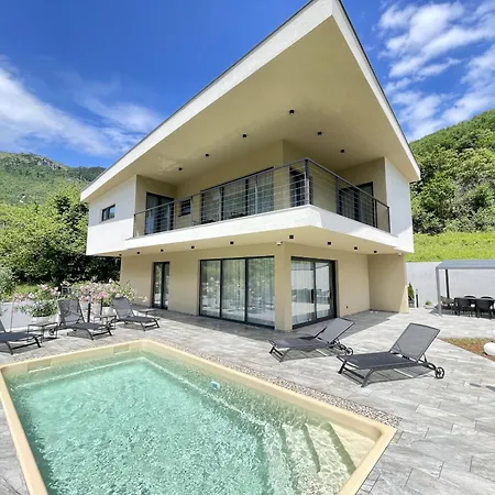Perla Villa